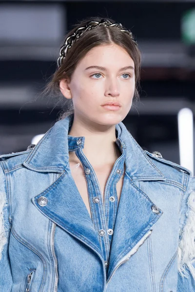 Look 104